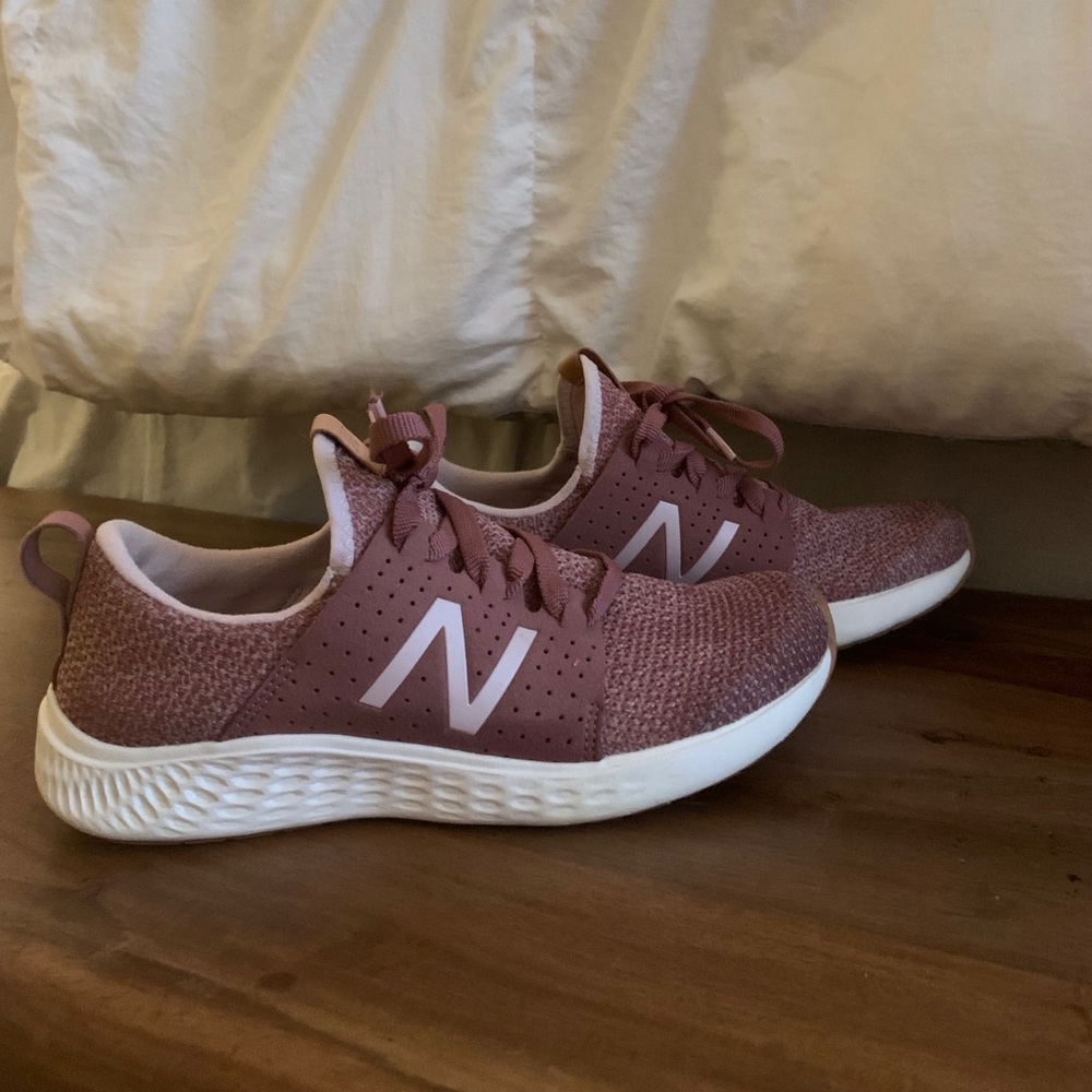 New Balance Tennis Shoes